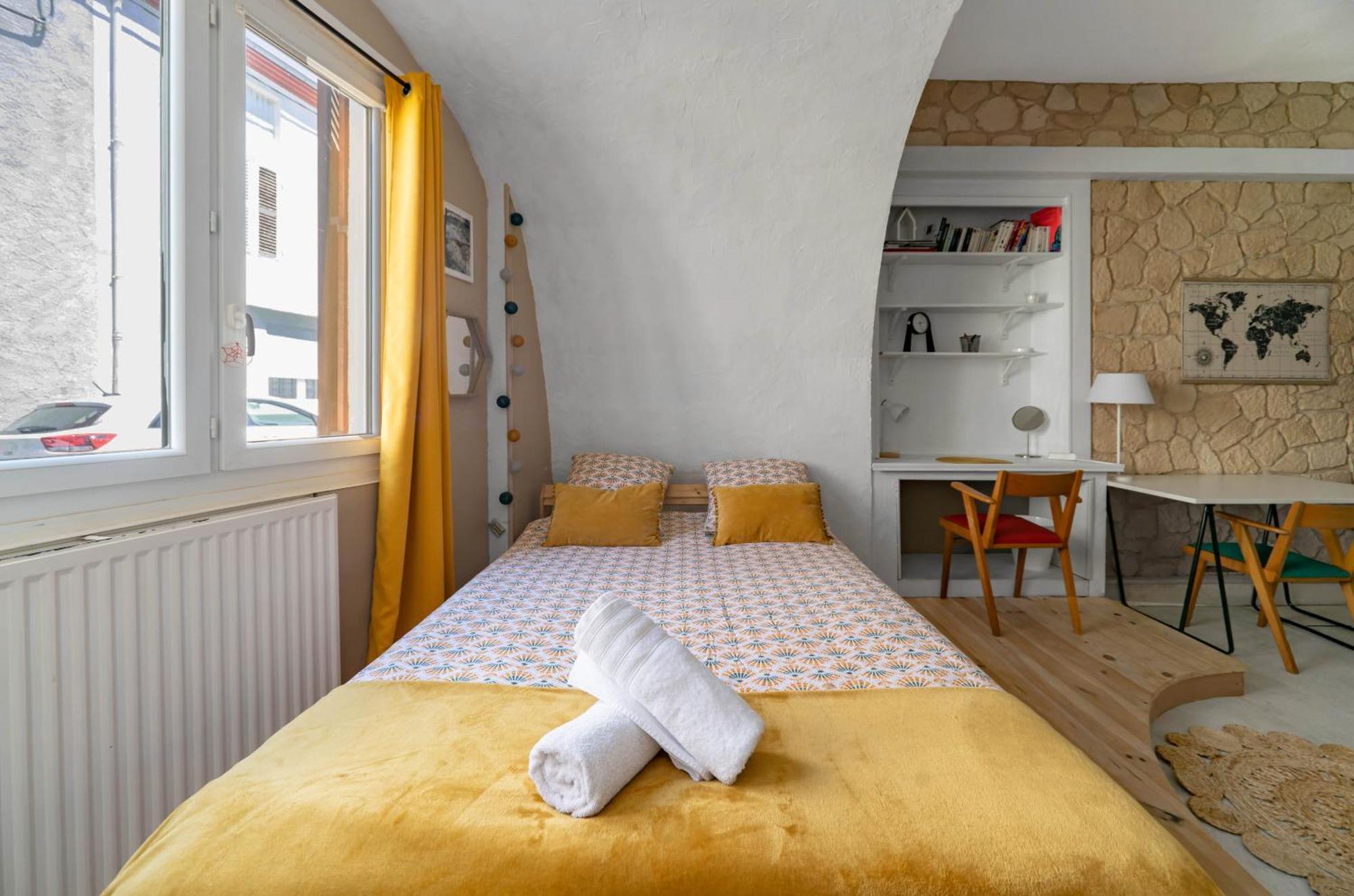 Grande Maison Cusset - Maison De Ville - 3 Chambres Extérieur photo